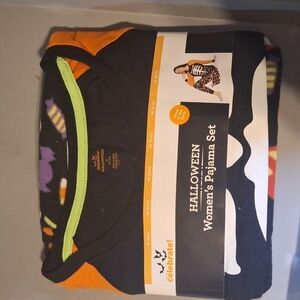 Celebrate Halloween pajama set medium